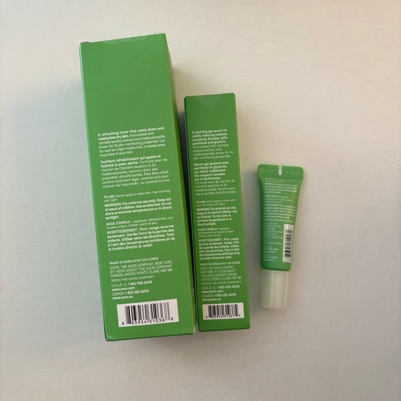 Avon Beyond Glow Centella sensitive skin set NWT - Picture 2 of 2